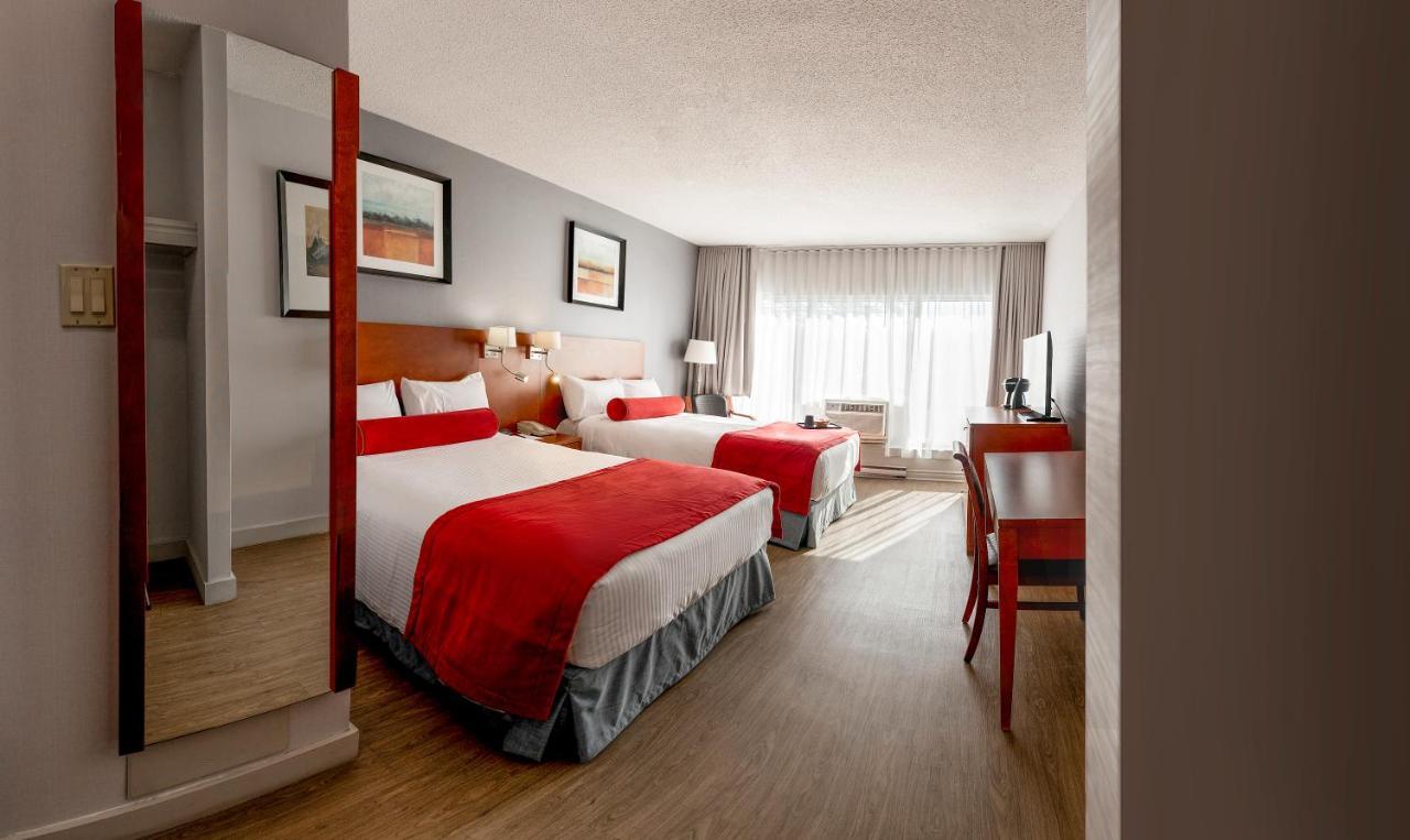 Select Two Double Beds Room